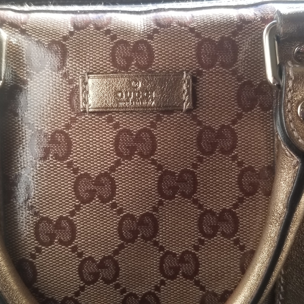 Handbags View 4